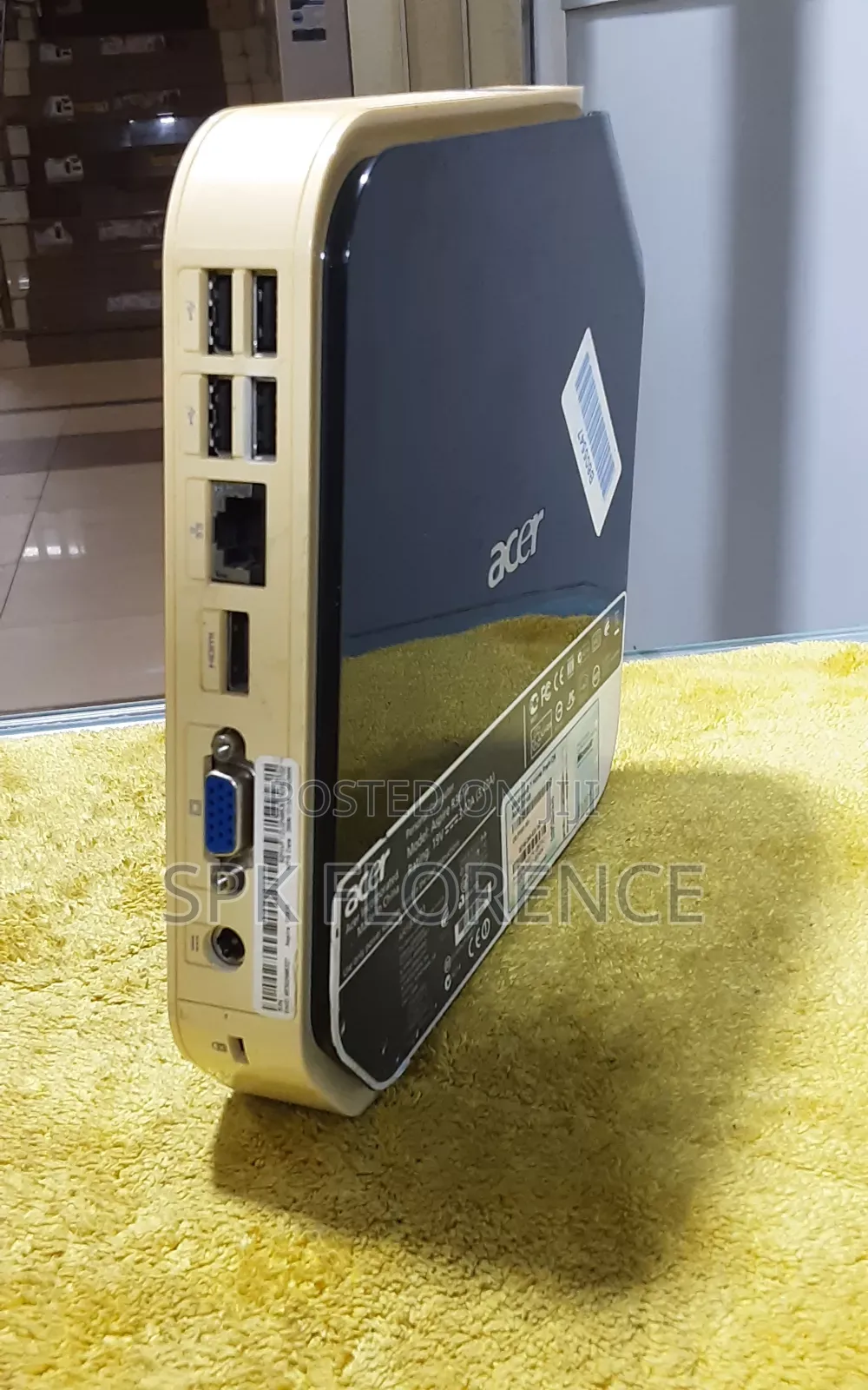 Desktop Computer Acer Revo One 2GB Intel Atom HDD+SSD 160GB