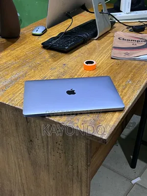 Laptop Apple MacBook Air 8GB Apple M1 Pro SSD 256GB