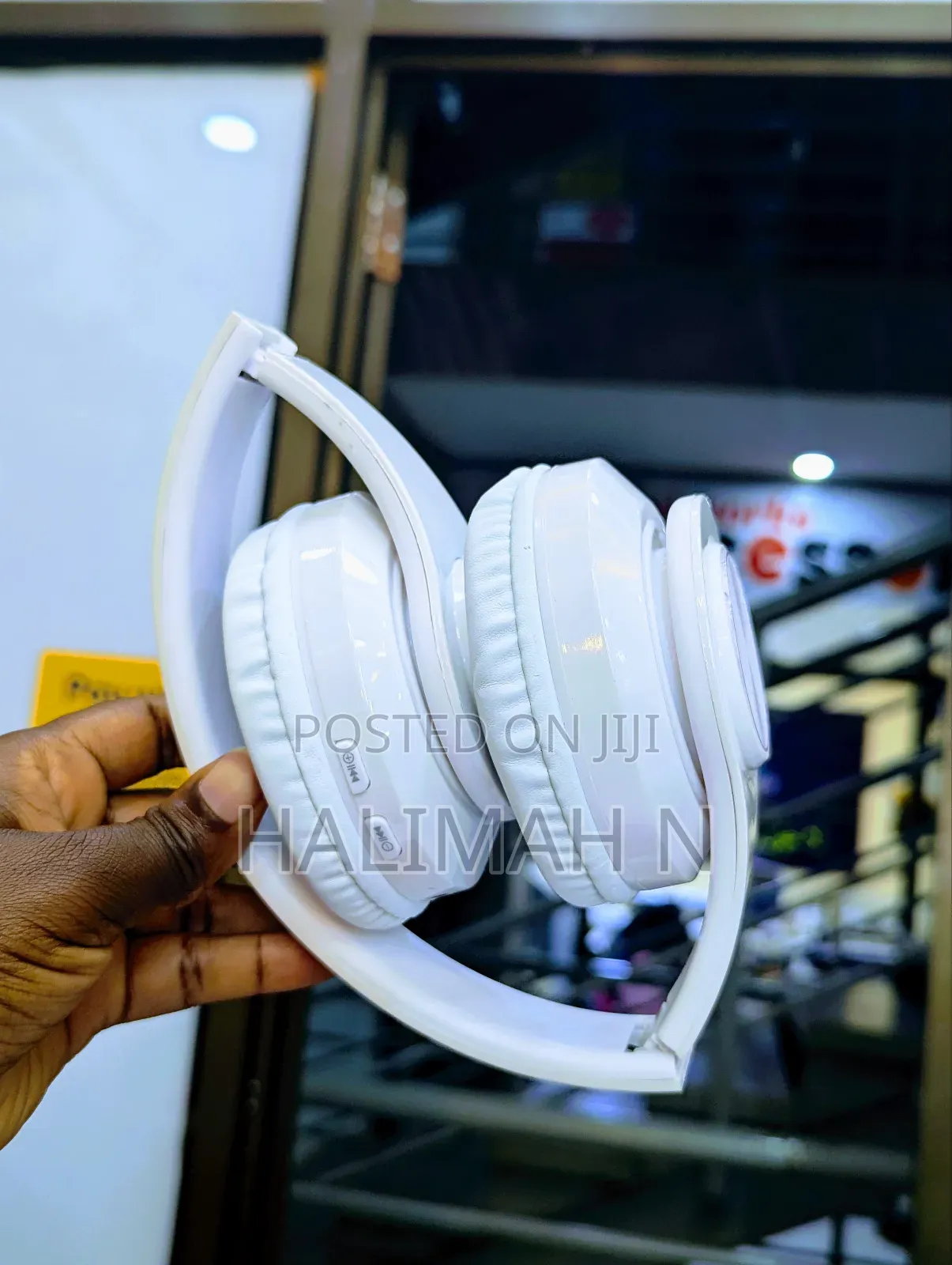 B39 Headset/Beats