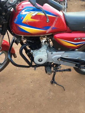 Bajaj Boxer 125 2023 Red