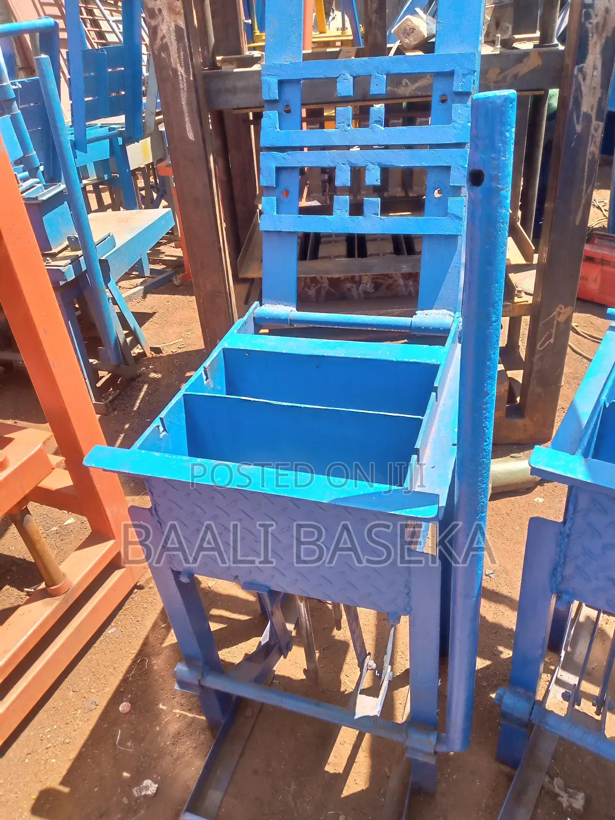 Hybrid Block Moulding Machine for Hollow Blocks
