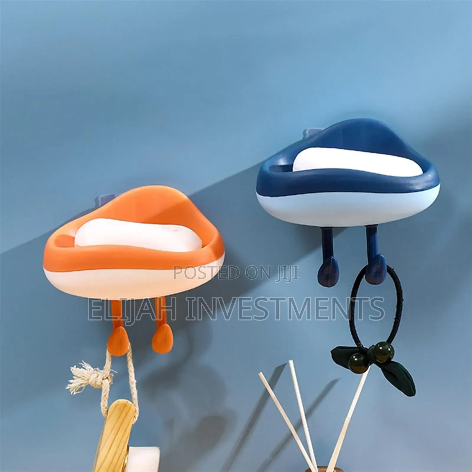 No Drill Cloud Style Soap Holder With Hooks