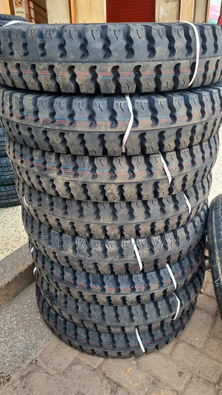 700r16 Original MRF Mudgrip
