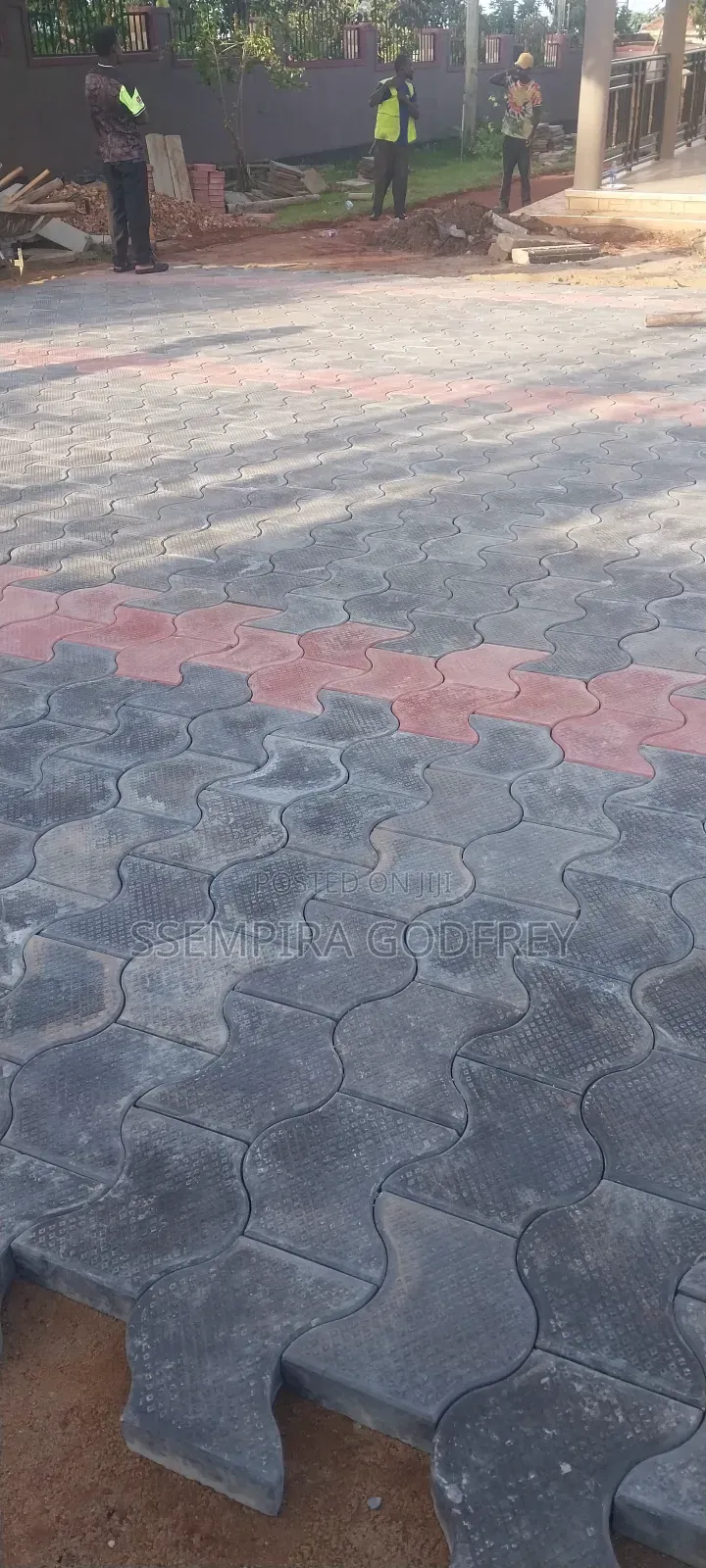 Outdoor Paver Contractor With Expertise in Paving