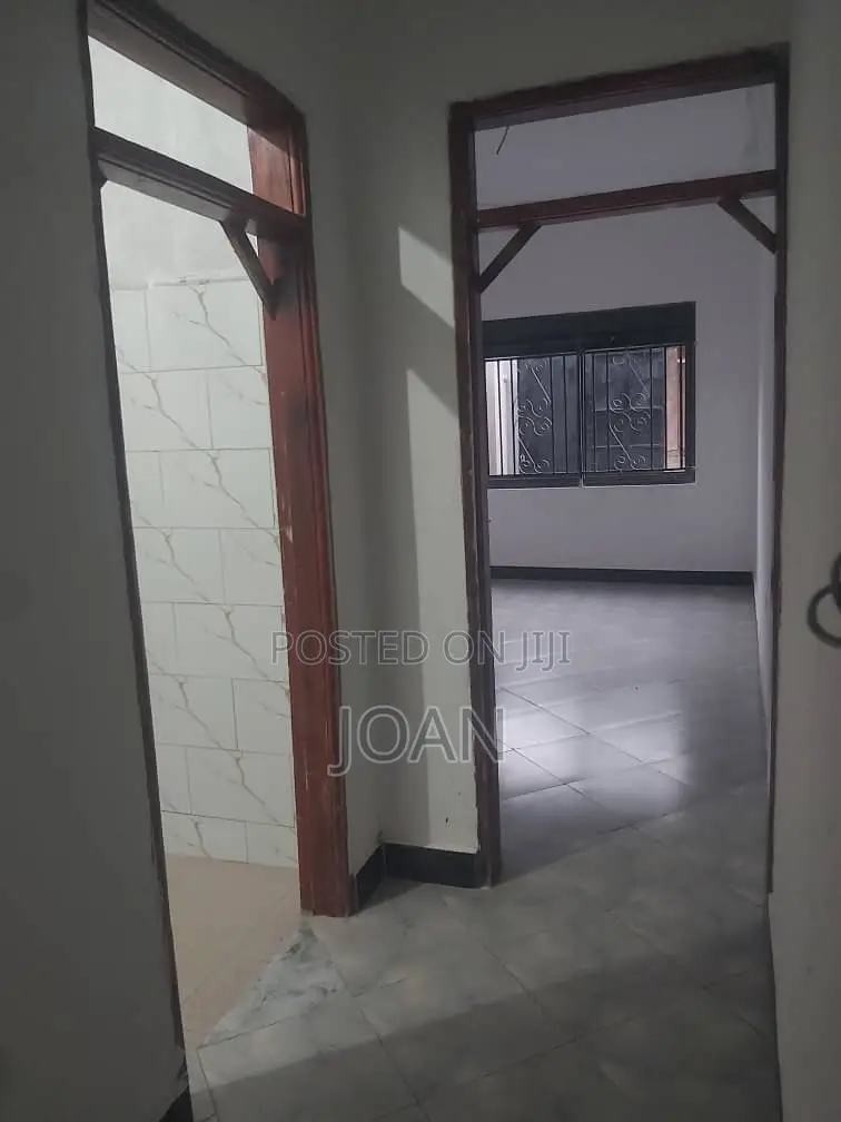 100/100ft Plot With a House Title in Kajansi at 120m
