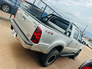 Toyota Hilux 3.0 D-4D 4x4 2013 Silver