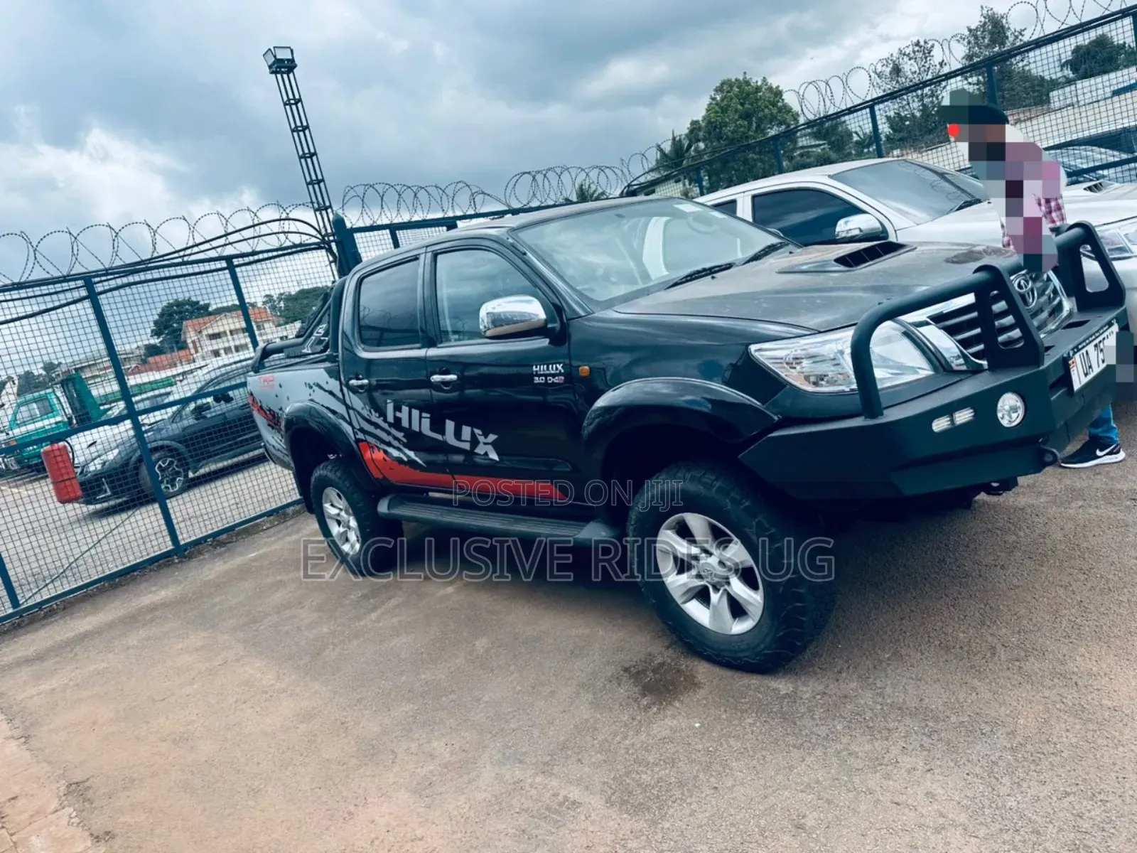 Toyota Hilux SR5 4x4 2013 Black