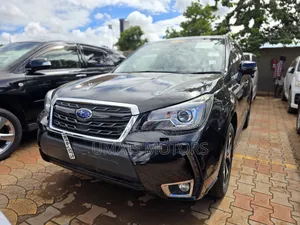 Photo - Subaru Forester 2.0XT Touring AWD 2016 Black