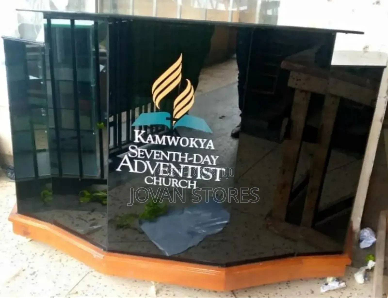 Black Glass Pulpit/Podium