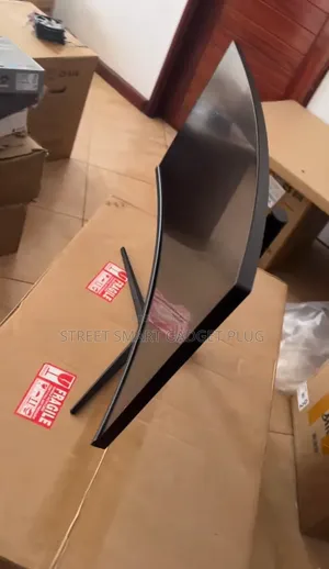 Porodo 32inches 180hz Gaming Monitor