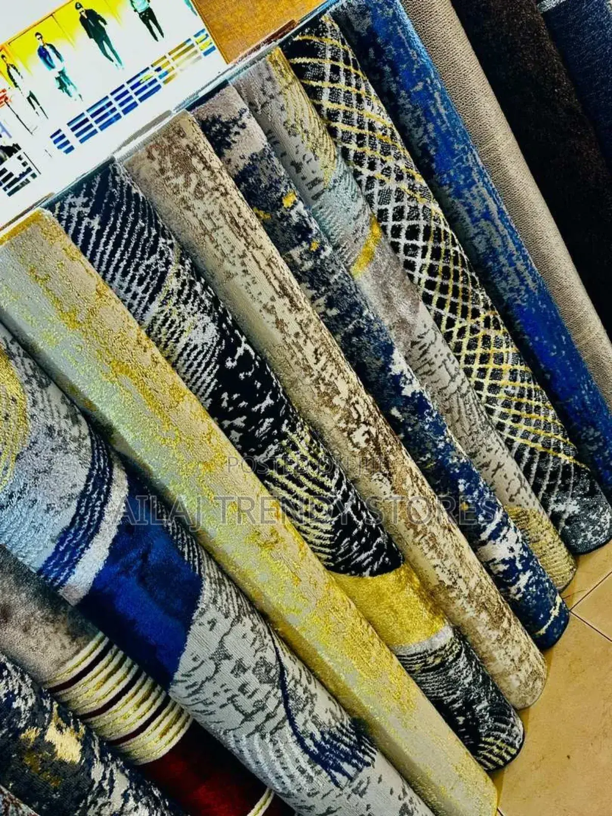 Medium Woolen Rugs