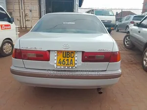Photo - Toyota Premio 1.8 FWD 2001 Silver
