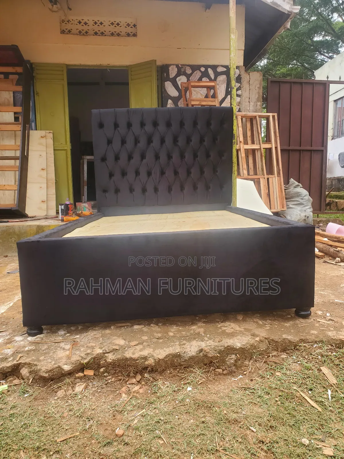 4by6 Bed Dark Black