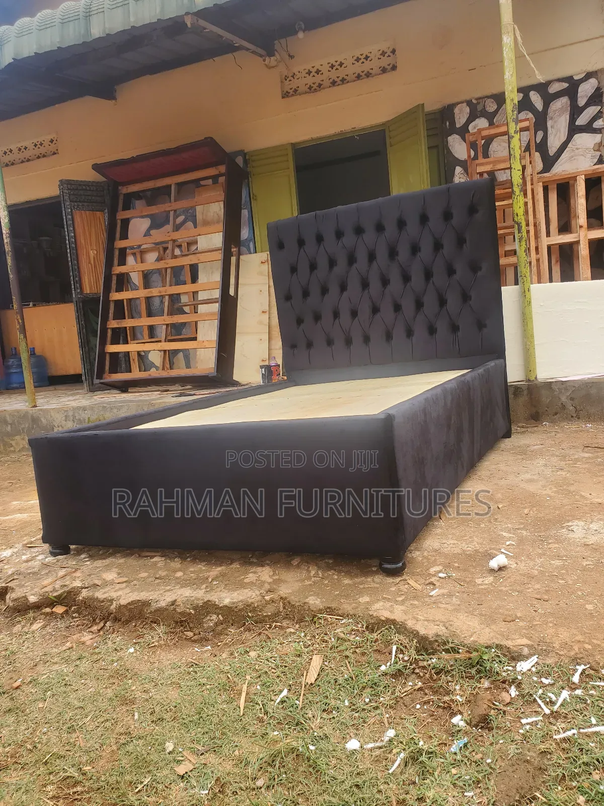 4by6 Bed Dark Black