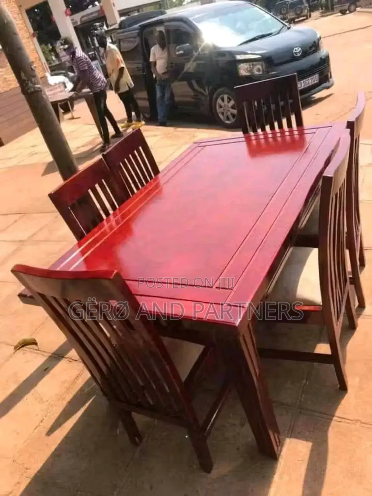Dining Table (6 Seater Mahogany)