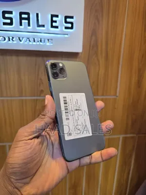 Photo - Apple iPhone 11 Pro Max 64 GB Green