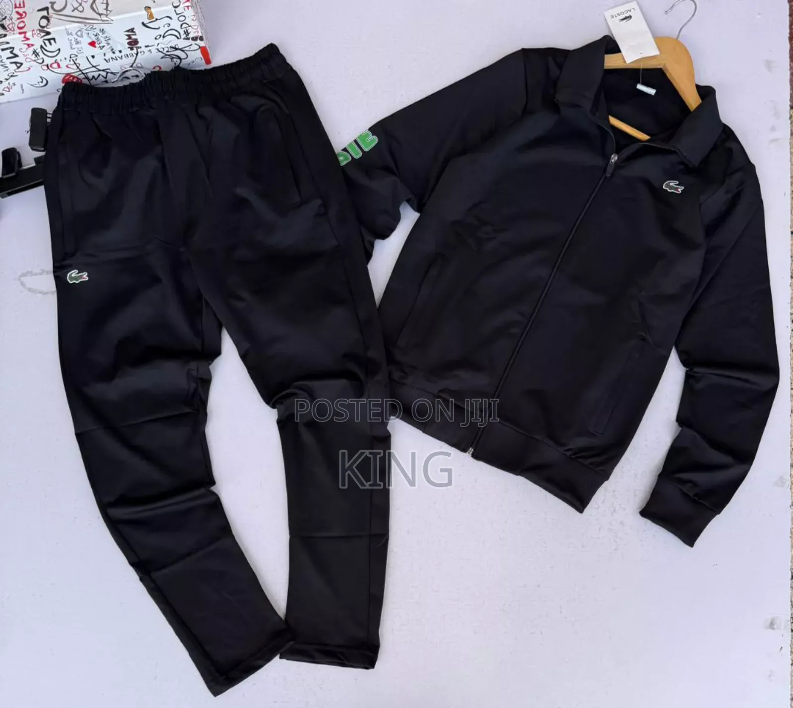 Vibrate Tracksuit