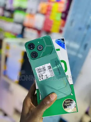 Photo - New Tecno Pova 6 Pro 5G 256 GB Green