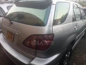 Toyota Harrier 3.0 V6 1998 Silver