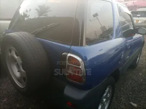 Toyota RAV4 Cabriolet 1998 Blue