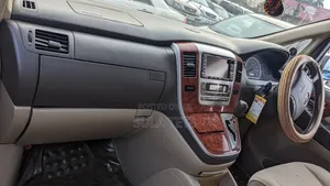 Toyota Alphard 2.4 Petrol FWD 2004 Silver