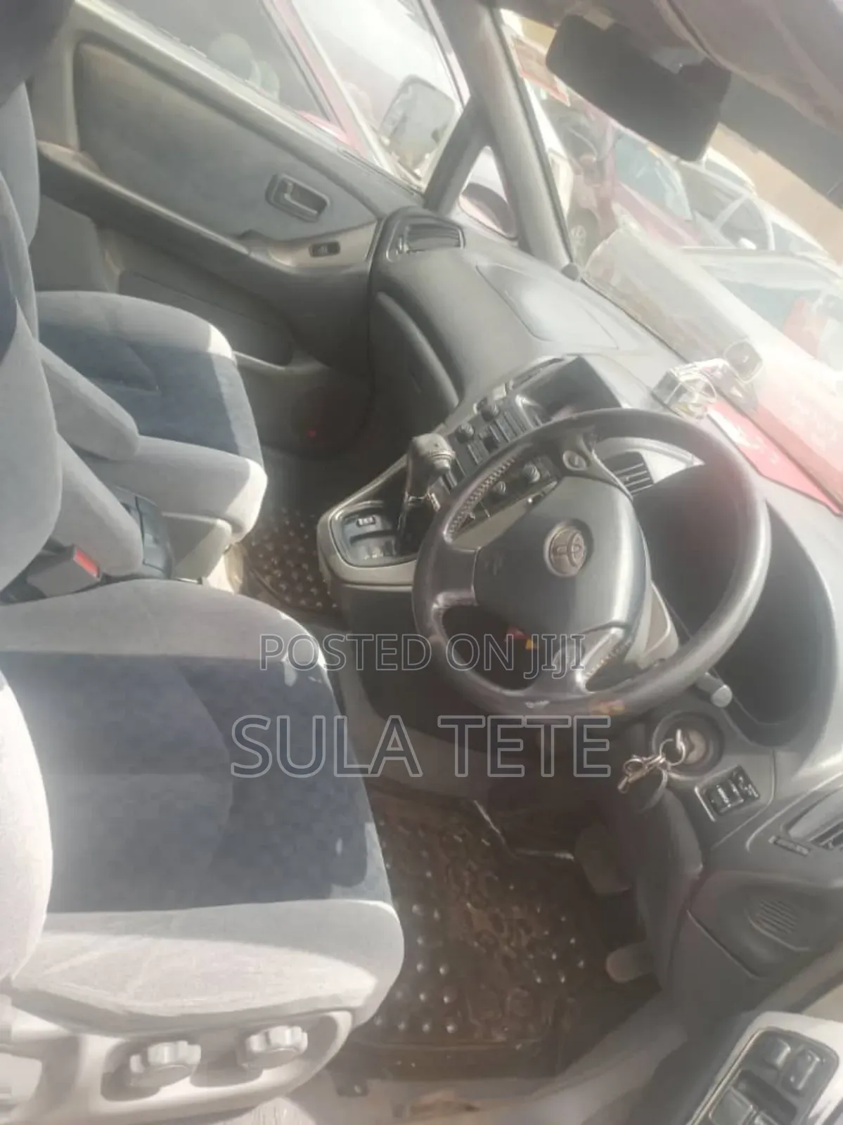 Toyota Alphard 2.4 Petrol FWD 2004 Silver