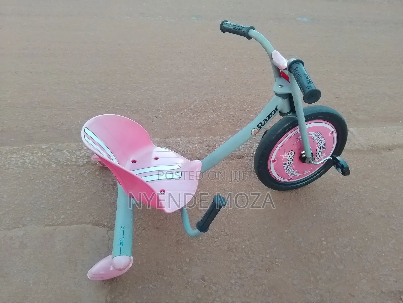 Razor Brake Tricycle