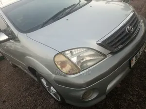 Toyota Nadia 2.0 135hp AWD 1999 Silver