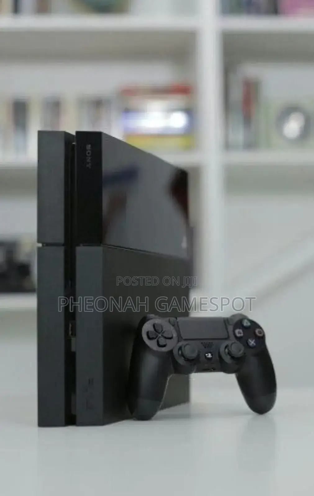Playstation 4 Standard Console, 10 Games And 2 Controllers