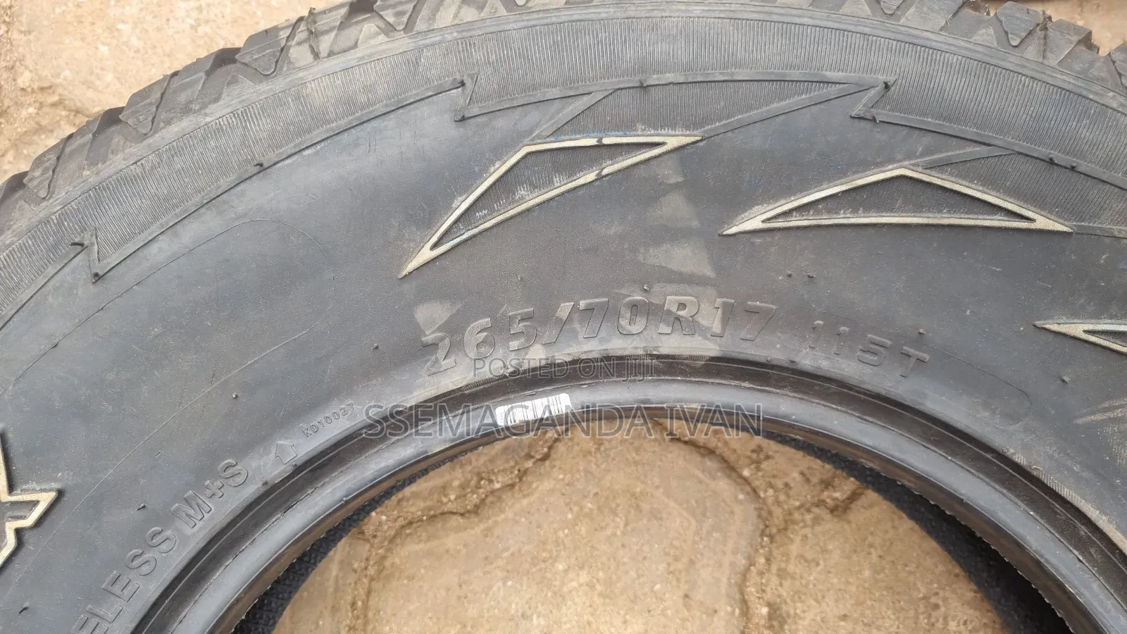 265/70r17 a/T Firemax