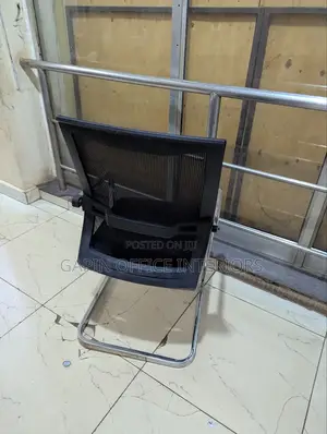 Second Hand Non Moving Chair