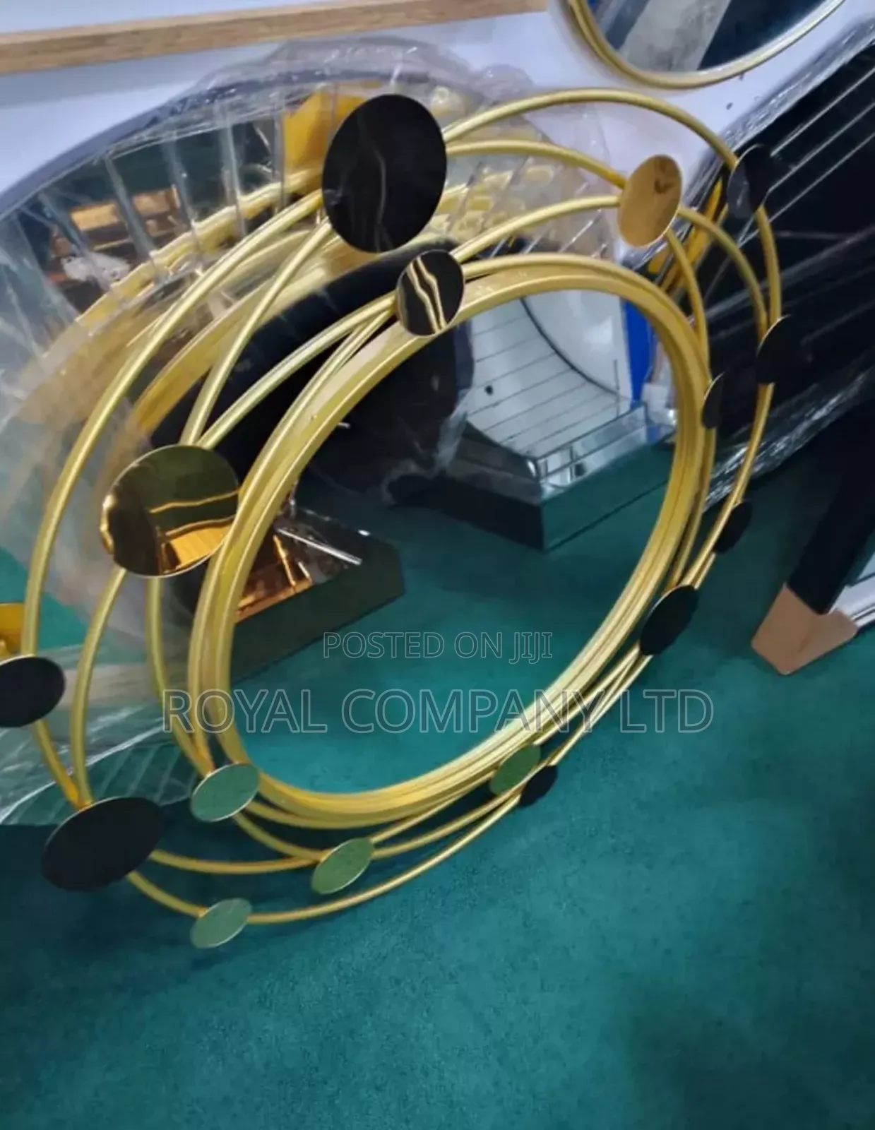 Fashion Gold Round Mirror