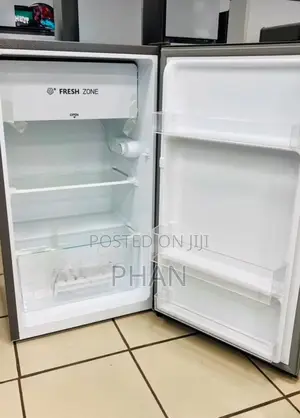 Brand New Hisense Fridge Comes With a Palate