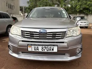 Photo - Subaru Forester 2010 Silver