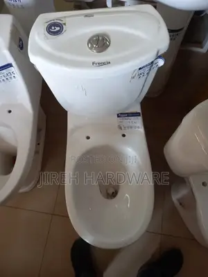 Frencia Toilet