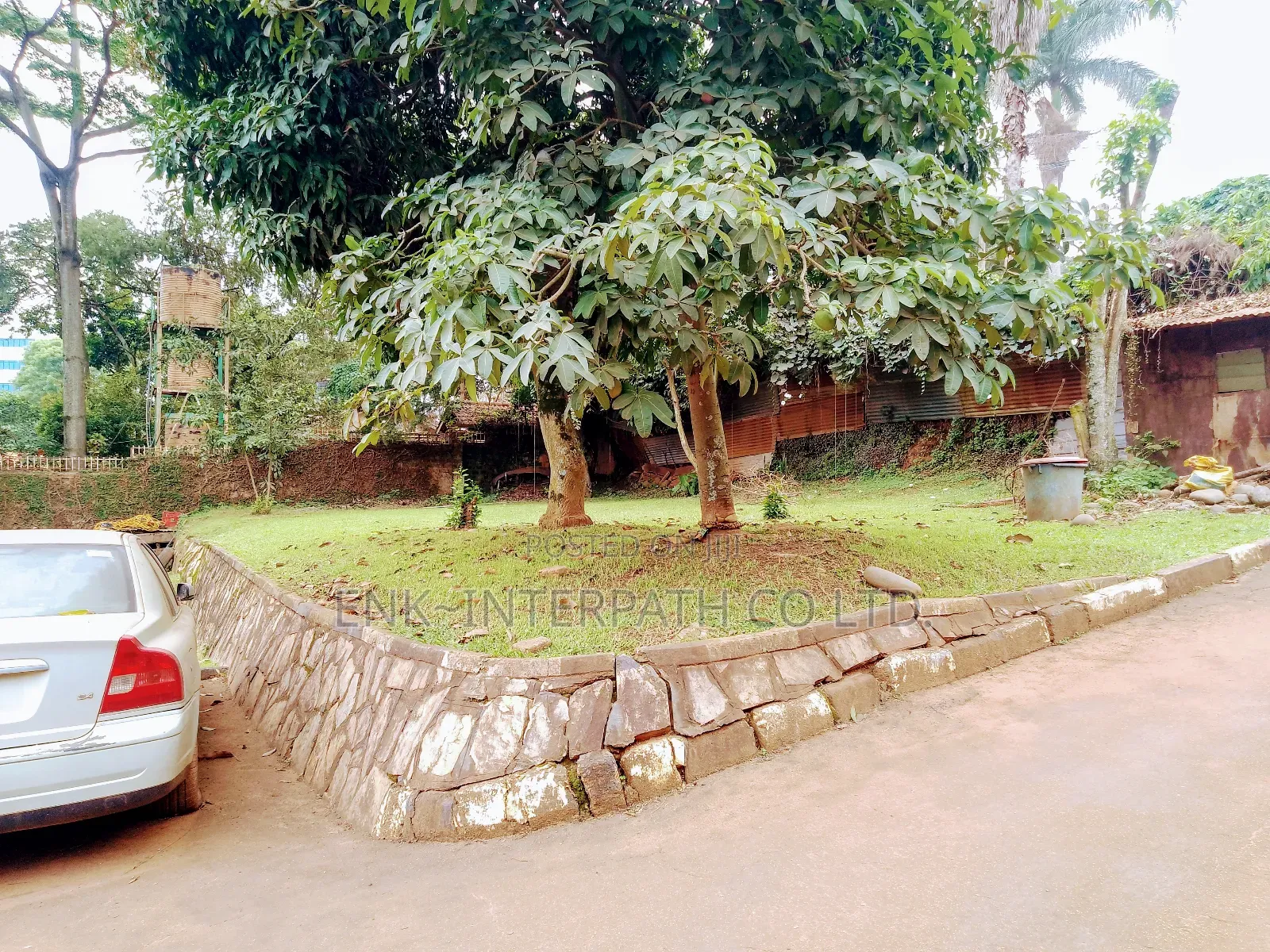 Quick Sale. 75 Decimals, Bugolobi, at 1.9m Usd "7bn Ugx"