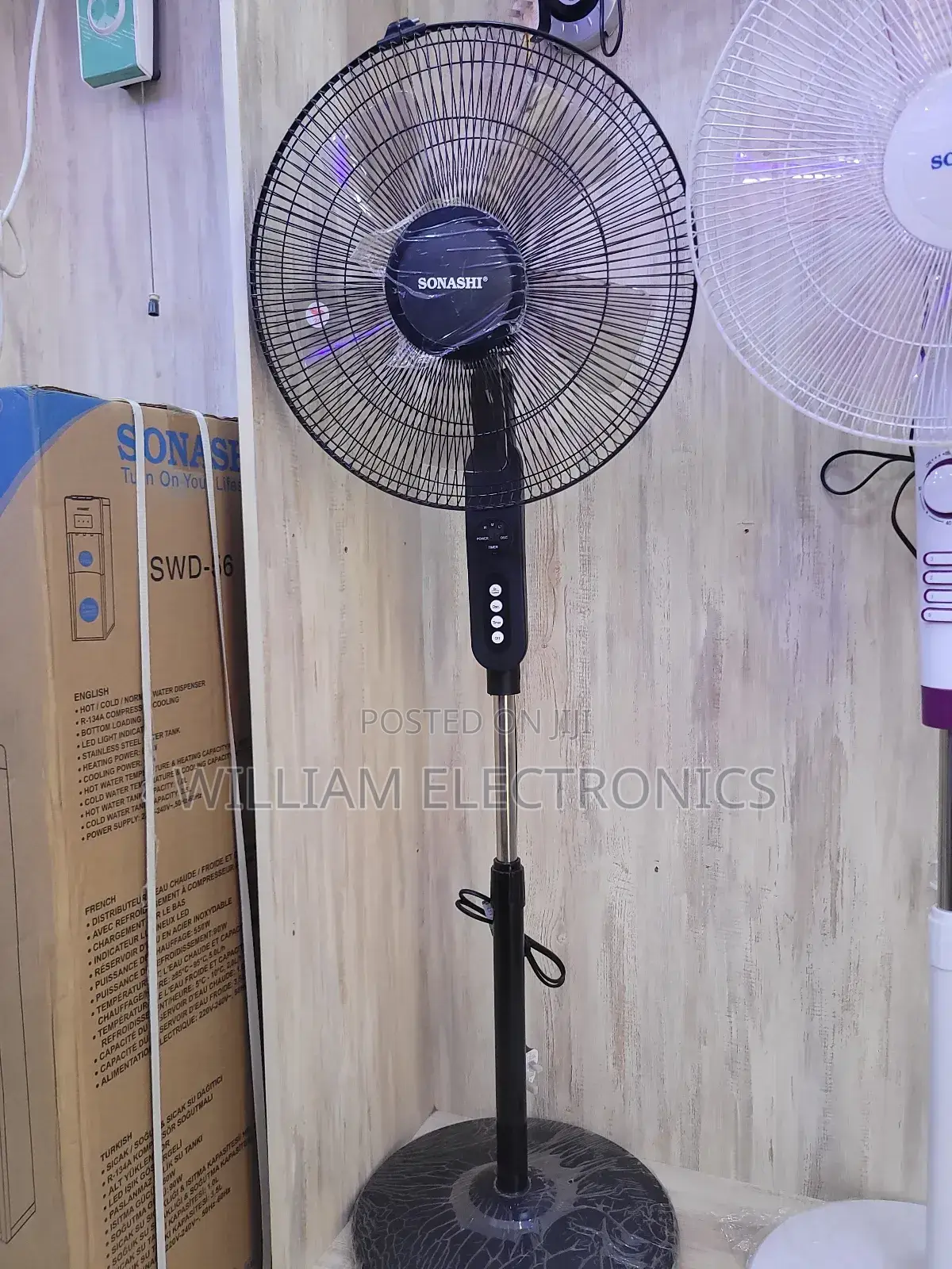 Sonashi 16" Stand Fan With Remote Control Sf-8072sr