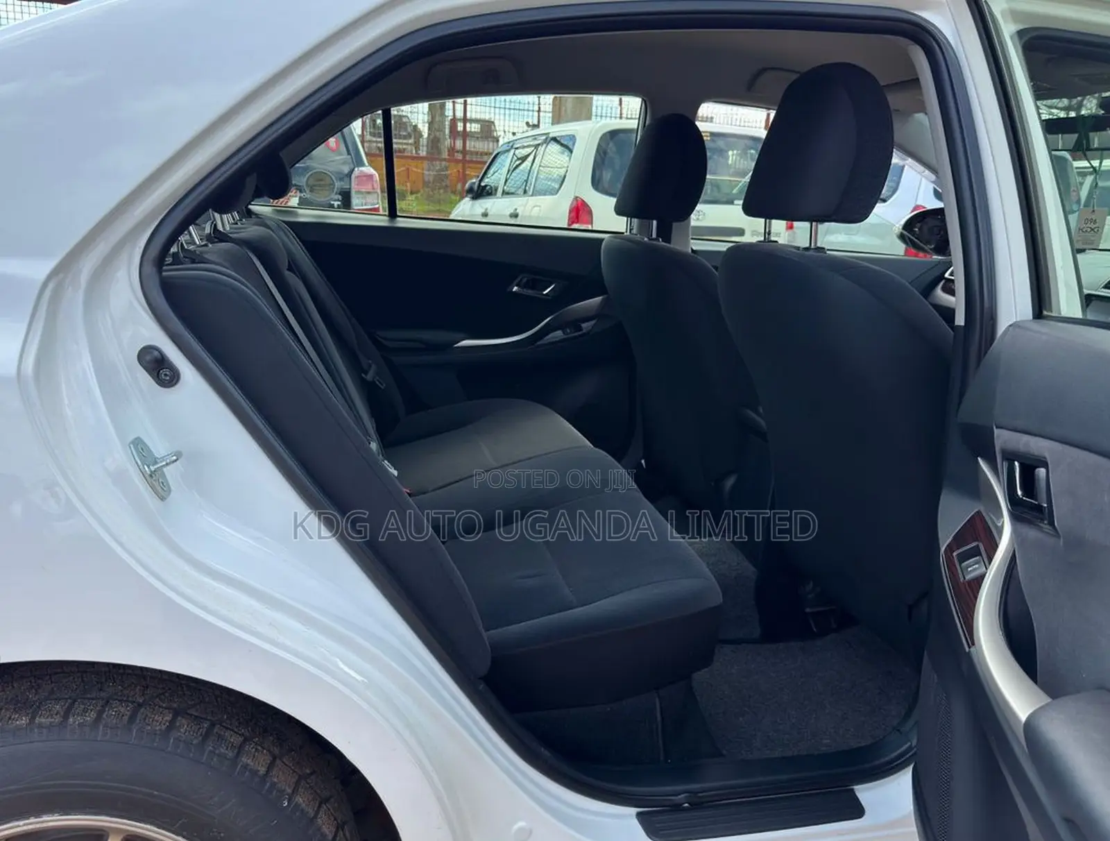 Toyota Premio 1.8 FWD 2016 White