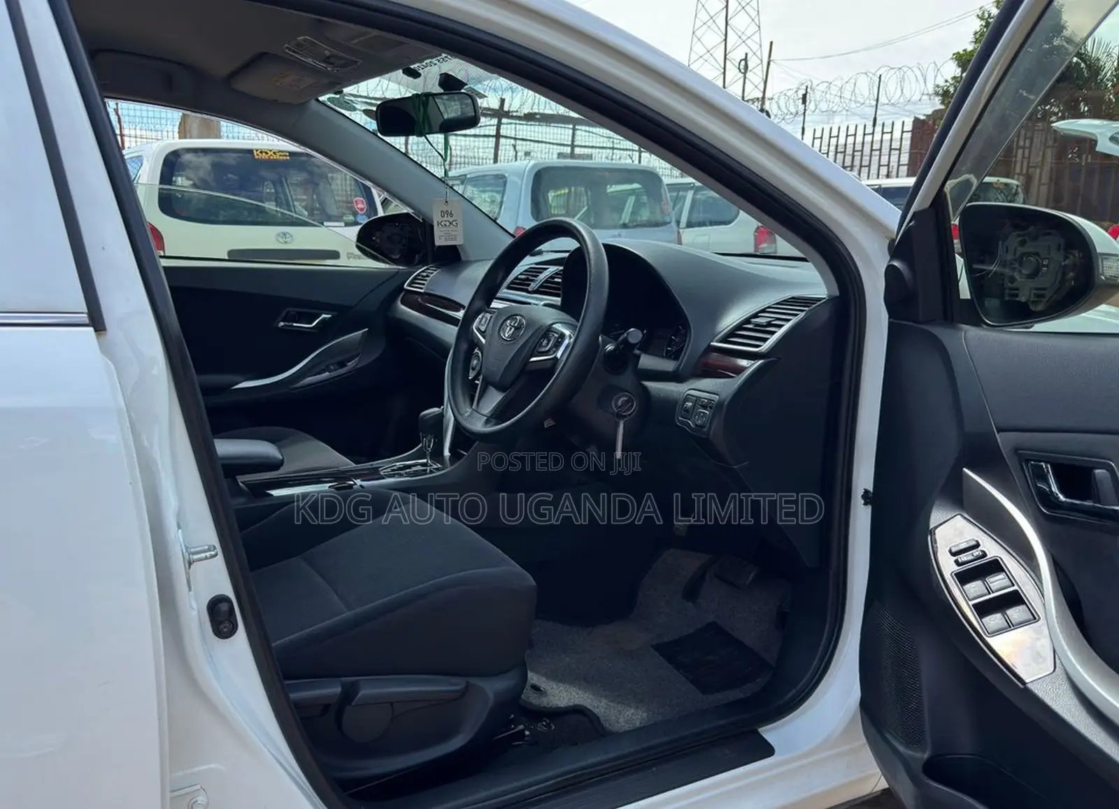 Toyota Premio 1.8 FWD 2016 White