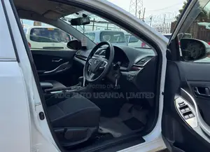 Toyota Premio 1.8 FWD 2016 White