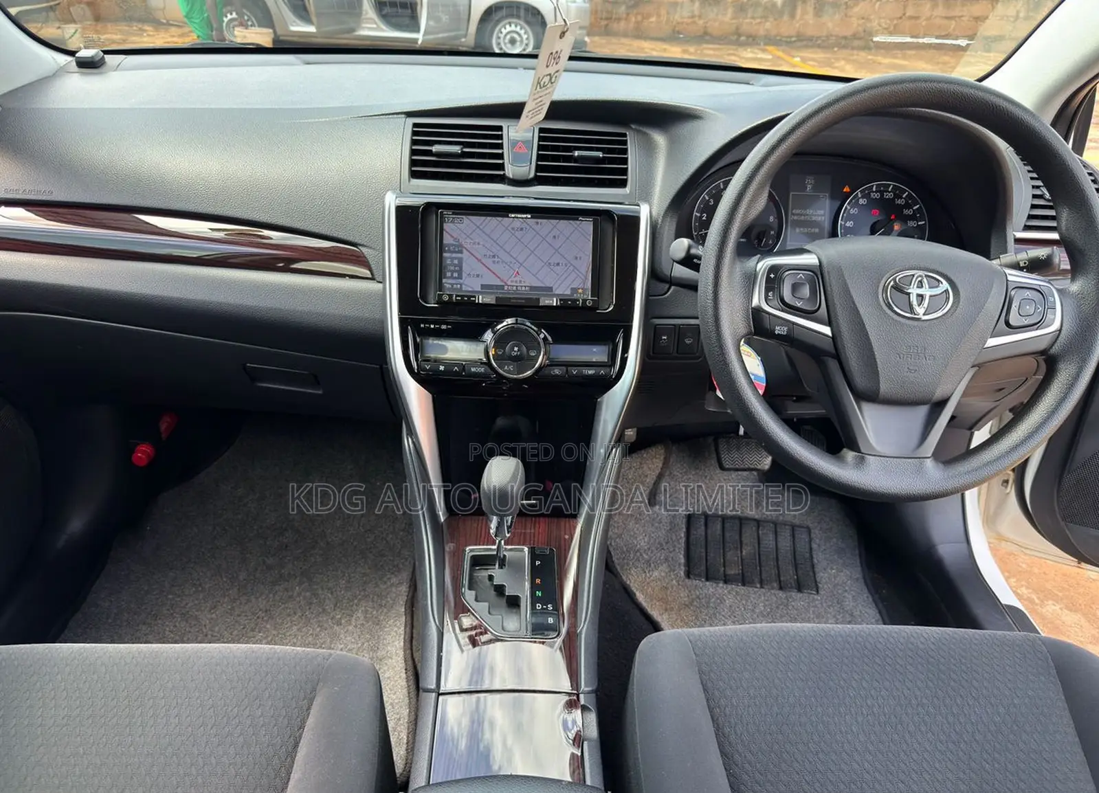 Toyota Premio 1.8 FWD 2016 White