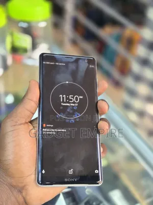 Photo - Sony Xperia XZ3 64 GB Gray