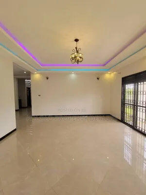 5bdrm Mansion in Bunga, Central Division for sale