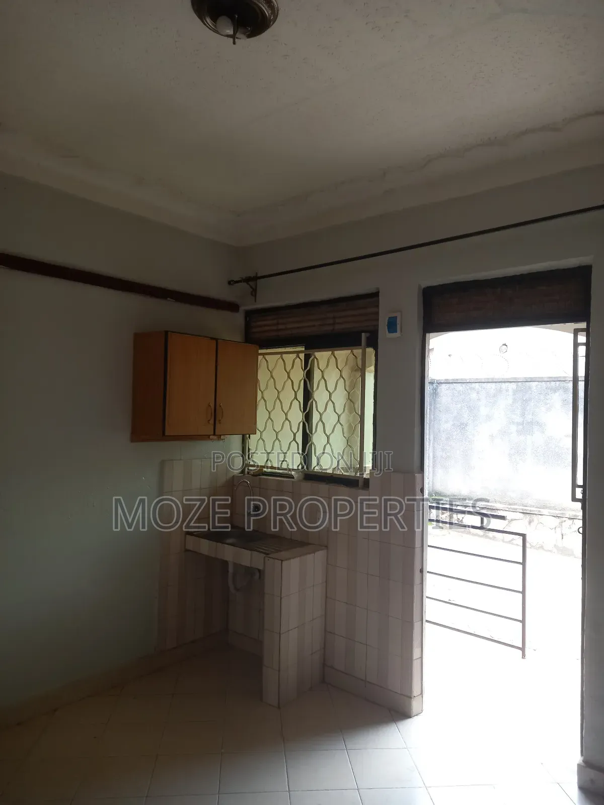 Studio Apartment in Kyaliwajala, Central Division for rent