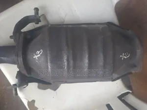 Catalytic Converter for Toyota Regius,Hiace,Grand Hiace.