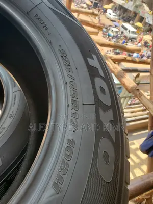 225/65r17 Toyo Japan Tyres