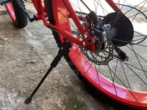 Sports Bike With Big Tyre