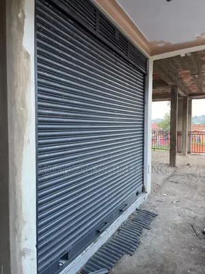 Rolling Shutter Door With Roovers 9x9ft
