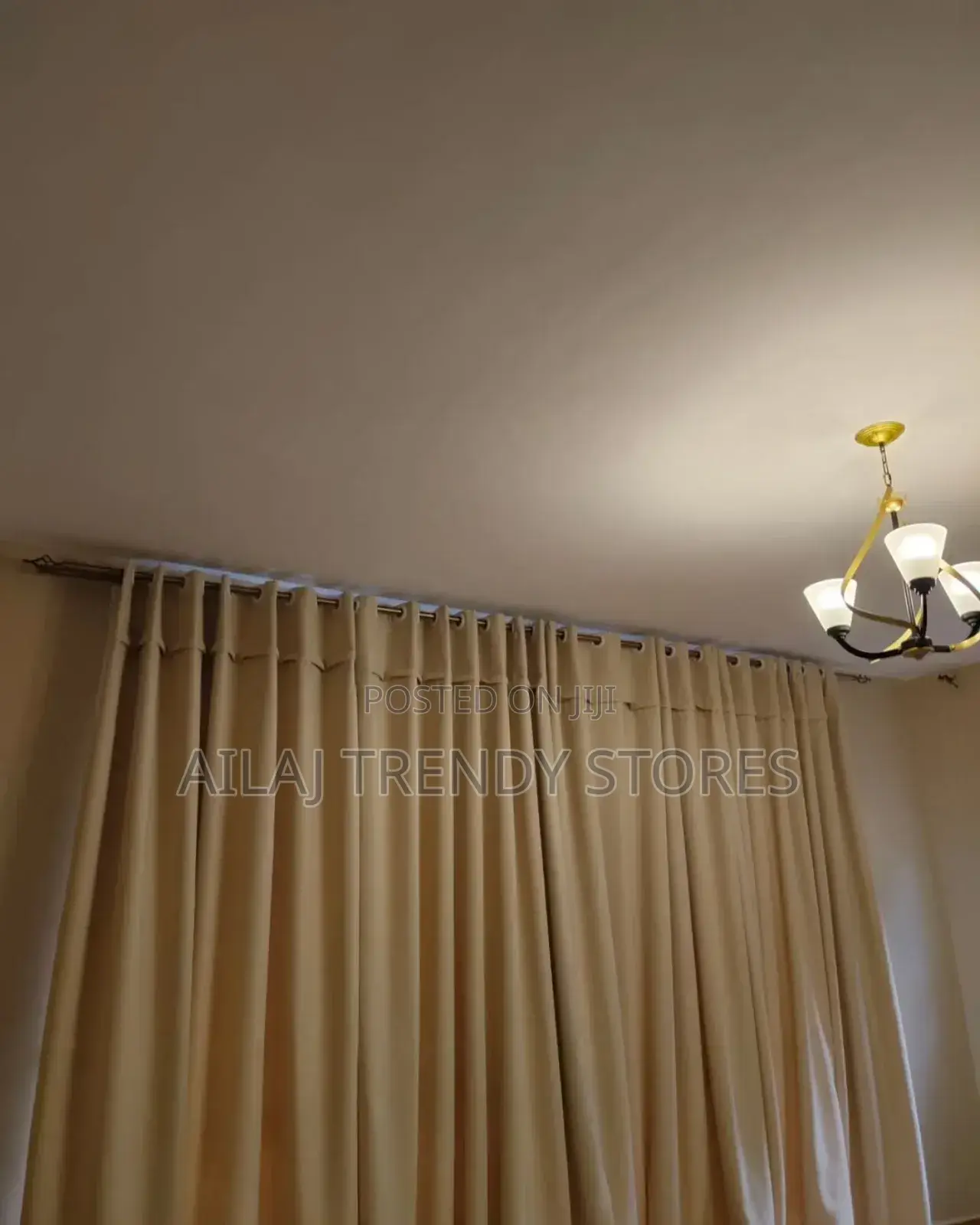 Elongated Curtains Per Metre