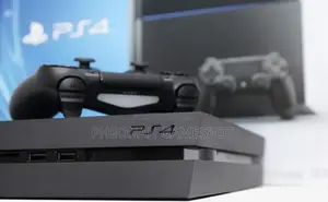 Ps4 Full Set With 9 Games and 2 Controllers